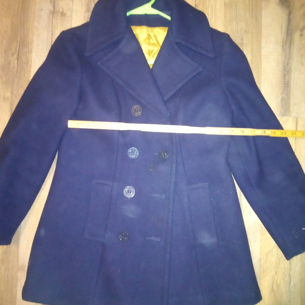VINTAGE WOMEN'S WOOL PEA COAT SEE PICTURE FOR MEASUREMENTS QUILTED